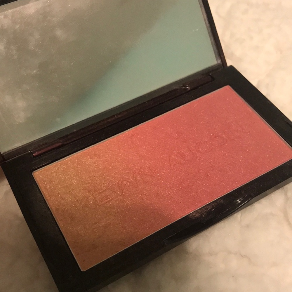 Kevyn Aucoin Rosecliff Neo-Blush